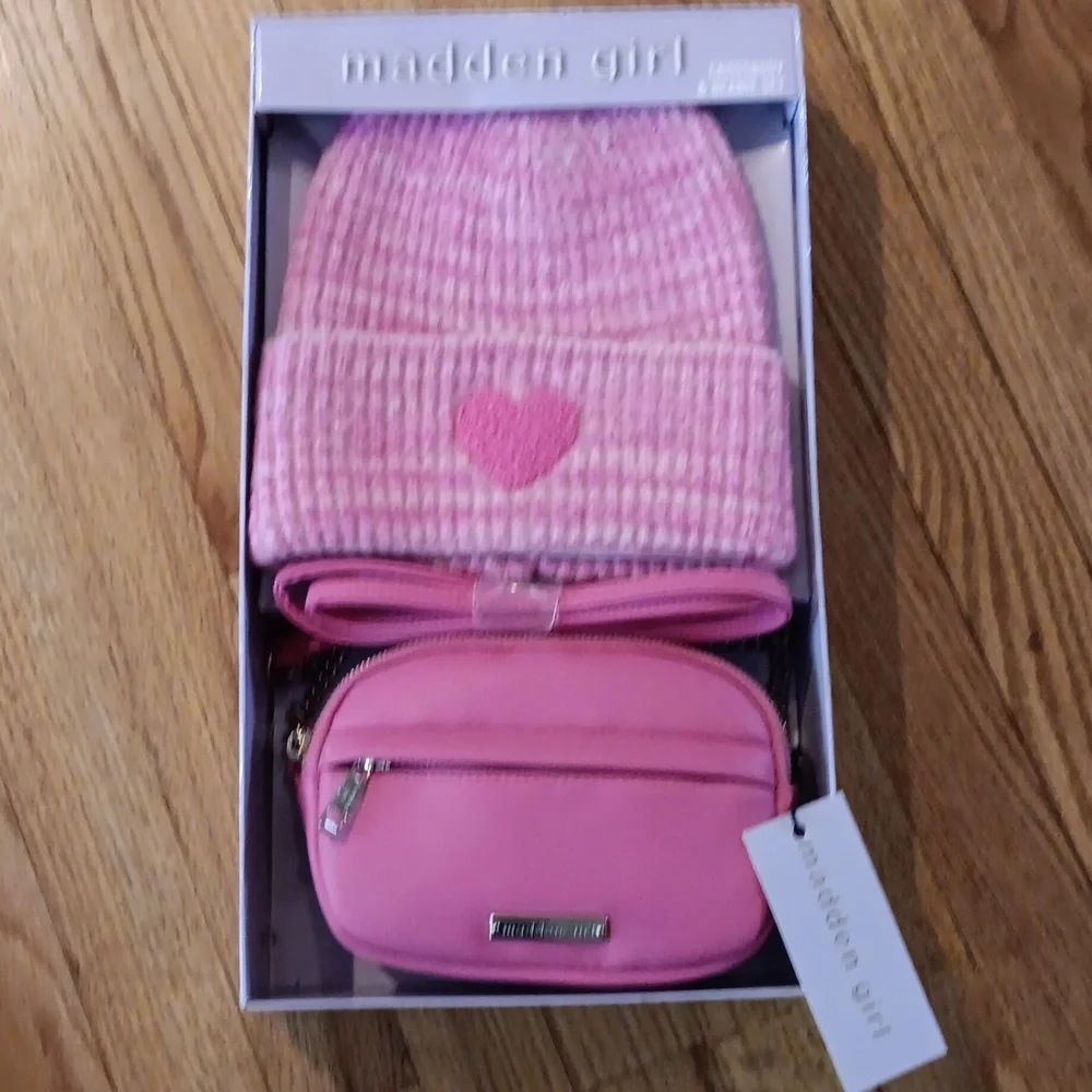 NWT Madden Girl Pink Beanie & Crossbody Gift Set ■ Gift Box Included